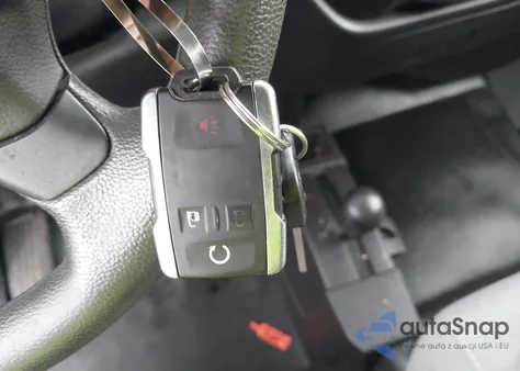 2017 Chevrolet Silverado 1500 Custom z USA, uszkodzony, nr VIN 1GCVKPEC6HZ133557